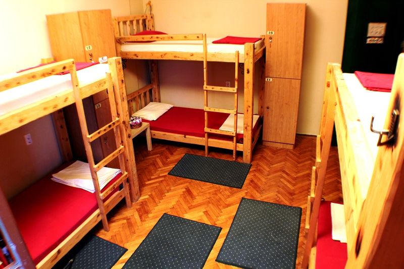 Reveller'S Hostel Dordegol 外观 照片
